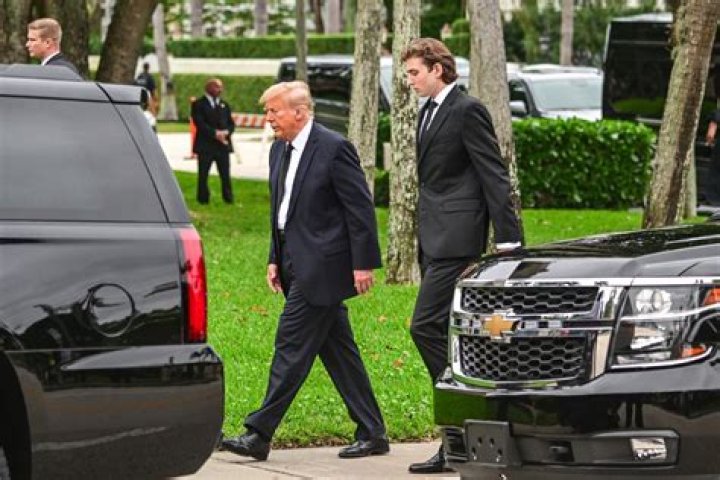 Barron Trump's Roblox Adventure: A Virtual Escape