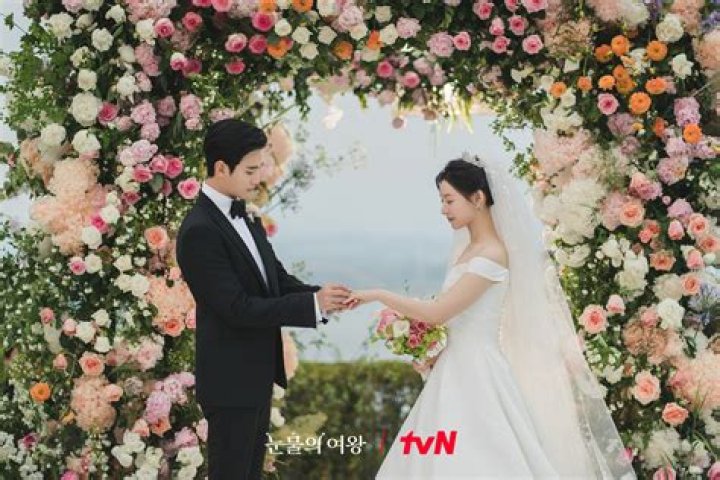 Did Kim Soo Hyun Get Married? - Get The Latest Celebrity Relationship Status