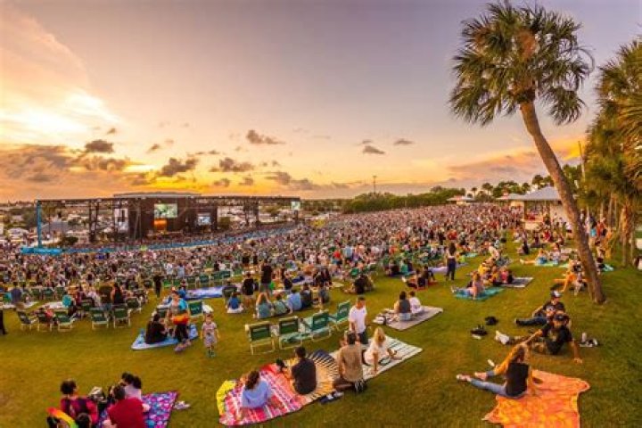 Dierks Bentley Rocks West Palm Beach For An Unforgettable Night!