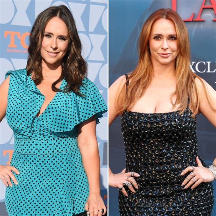 Jennifer Love Hewitt's Pregnancy Shocks 911 Fans!
