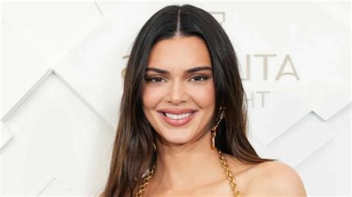 Kendall Jenner's Chicago Adventures: Exploring The Windy City