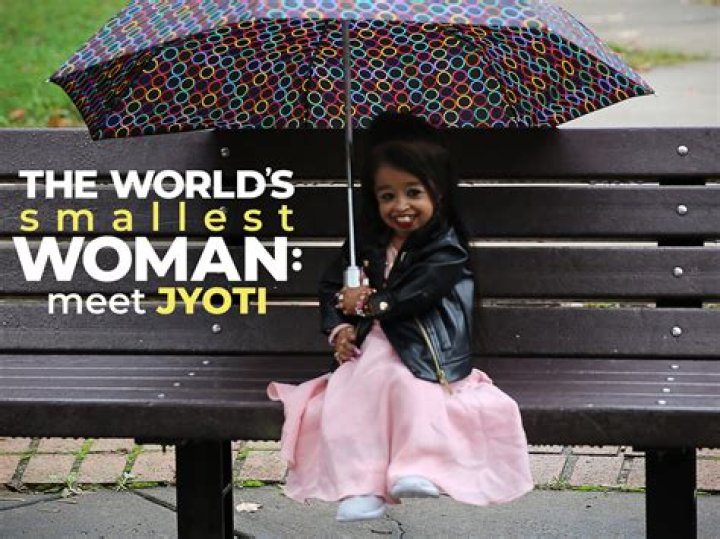 Unveiling The World's Smallest Woman: Marvelous Facts And Inspiring Stories